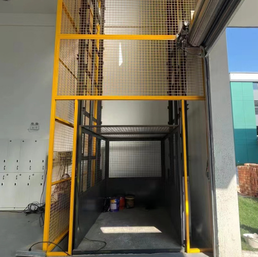 黄山导轨式升降机助力物流园破解运输难题