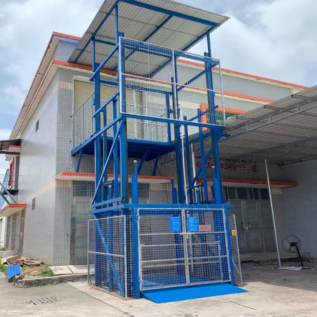 黄山建材厂室外升降货梯安装